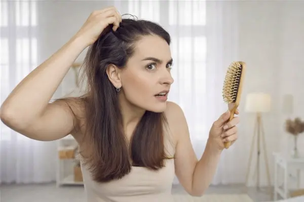 Granules homéopathiques et soin des cheveux