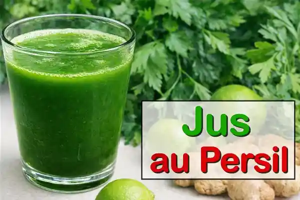 Jus vert frais de persil et citron pour la détox et la perte de poids