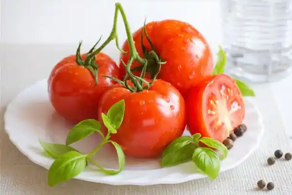 Tomates fraîches et cœur - Bienfaits cardiovasculaires des flavonoïdes